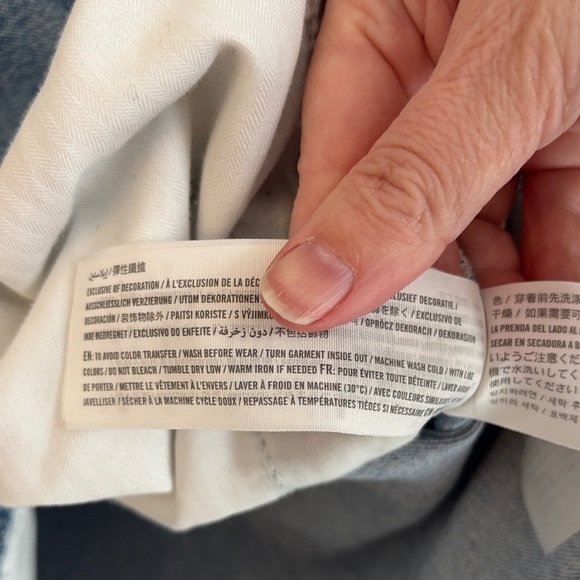 Abercrombie & Fitch Women’s Denim oversized Blue Shacket Jacket small NWOT - Picture 8 of 9